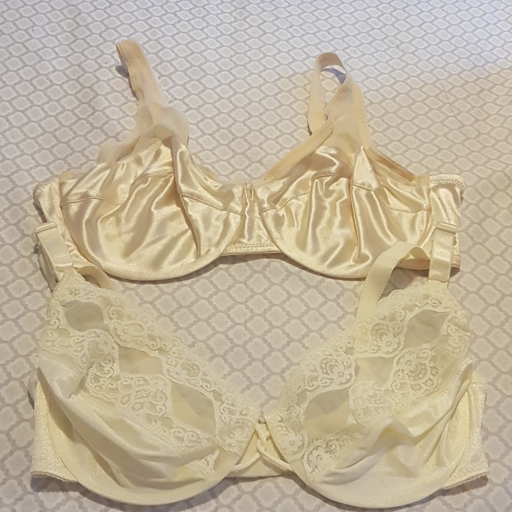 2 Bra 36D